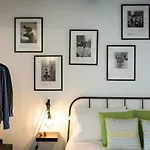 Futura Retro